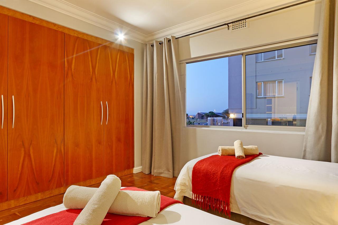 Afribode'S Adenium Beachfront Apartment Cape Town Exterior photo